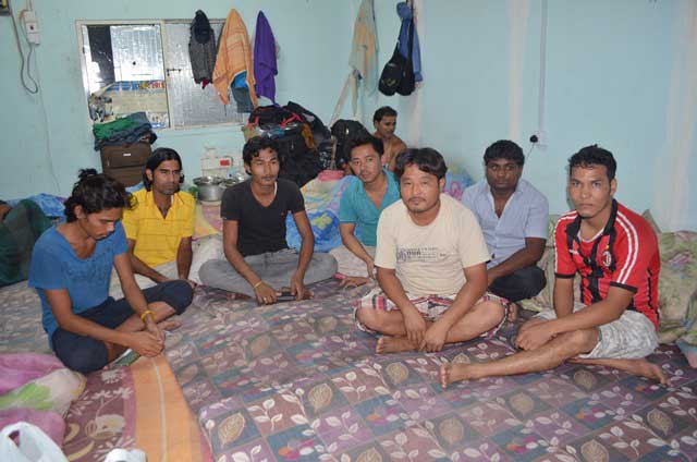 कम्पनी मालिक भागेपछि १० जना नेपाली अलपत्र 